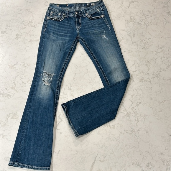 Miss Me Signature Boot Embellished Jeans Distressed Size 28 Women’s - Picture 12 of 16